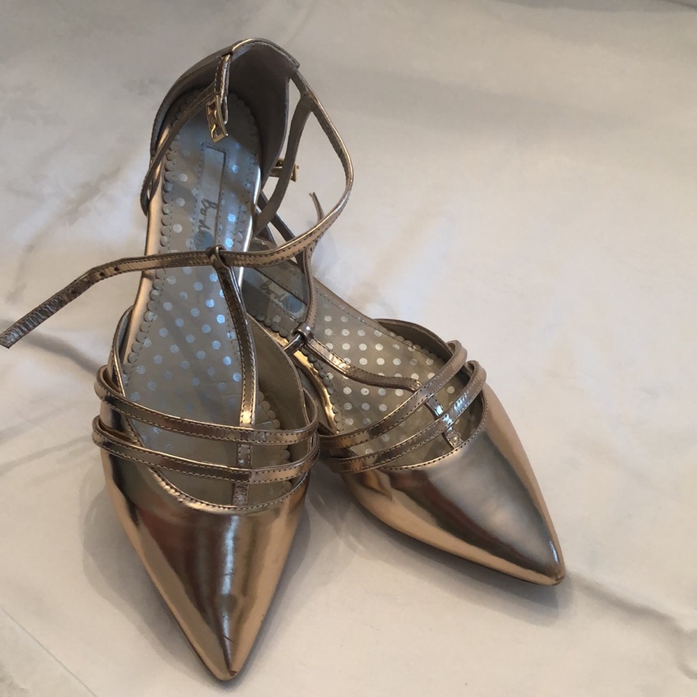 Boden Gold Pointed Toe Women’s Flats